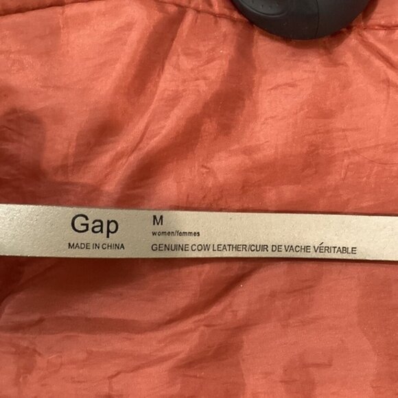 GAP Tan Leather Belt 32" but can be made bigger​​​ - Picture 11 of 11